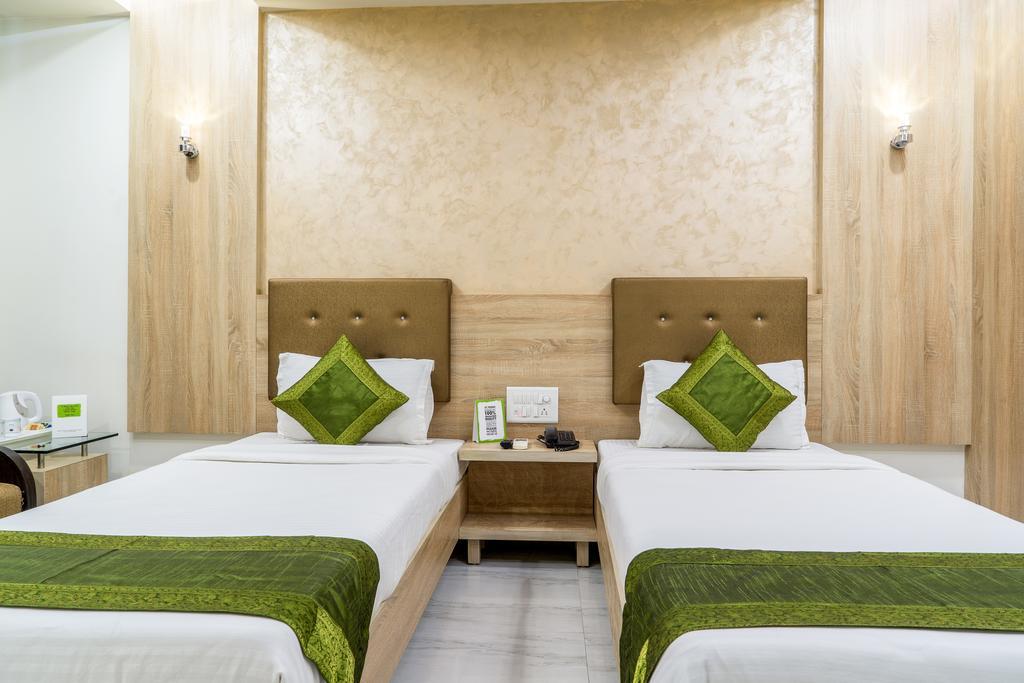 Treebo Unity Otel Amhedabad Dış mekan fotoğraf