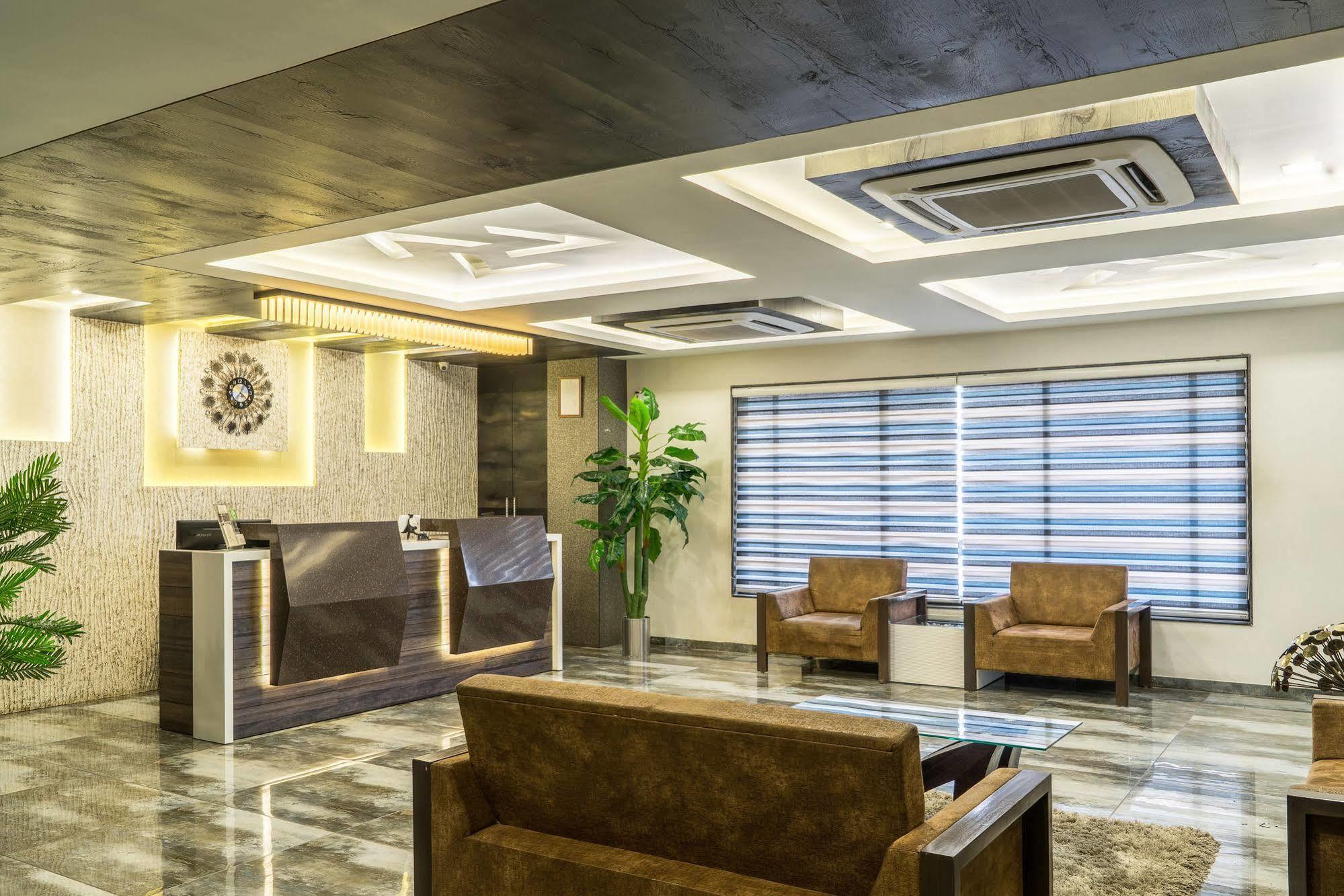 Treebo Unity Otel Amhedabad Dış mekan fotoğraf