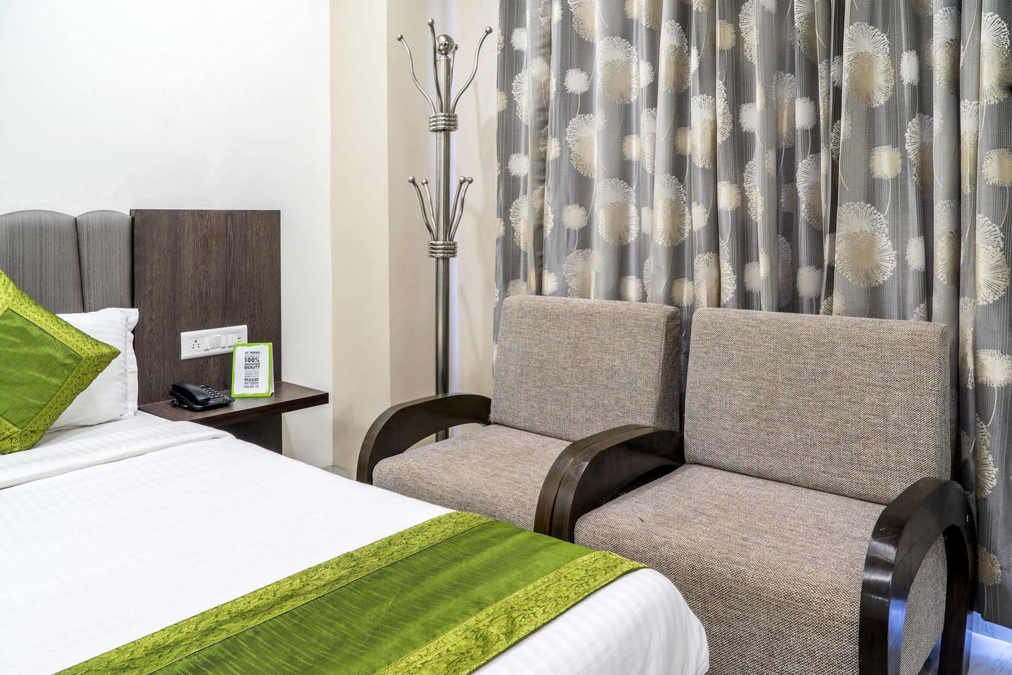 Treebo Unity Otel Amhedabad Dış mekan fotoğraf