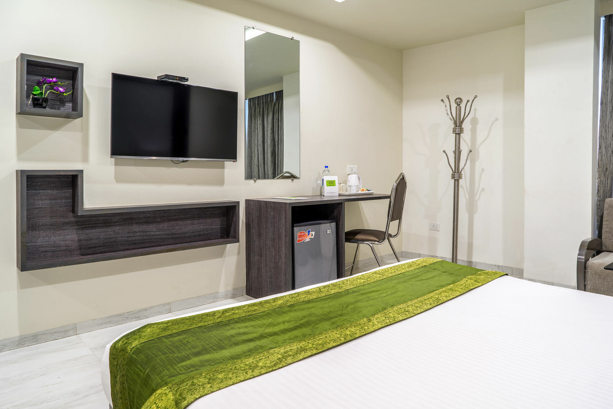 Treebo Unity Otel Amhedabad Dış mekan fotoğraf