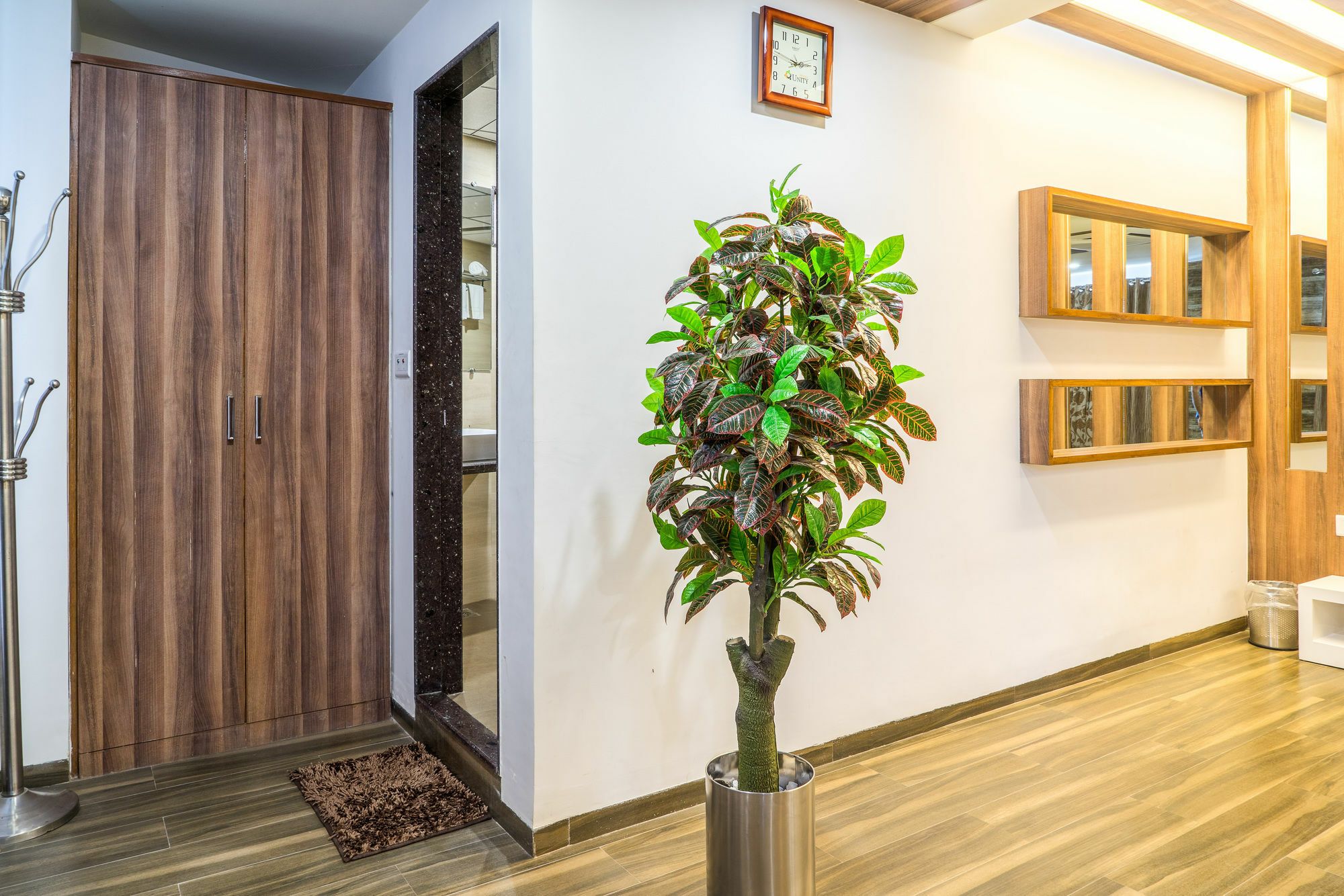 Treebo Unity Otel Amhedabad Dış mekan fotoğraf